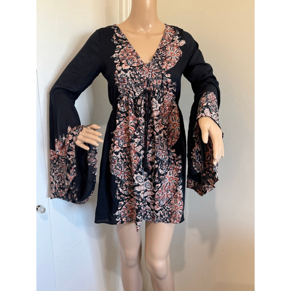 Women's Abercrombie & Fitch XS Black Rust Floral Bell Sleeve Mini Dress - Picture 1 of 8